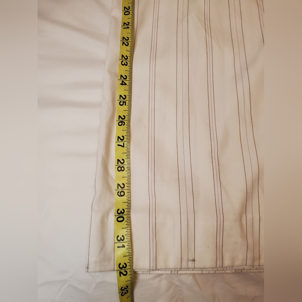 Vince Striped Pleated Wide Leg Trousers Women’s Size 10 White Beige Lightweight - Picture 9 of 10